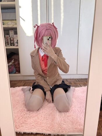 Full leaked Cos maid private onlyfans photo