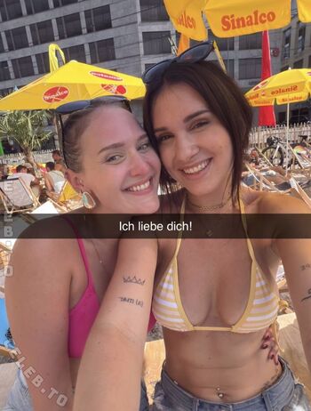 Full leaked Coupleontour private onlyfans photo