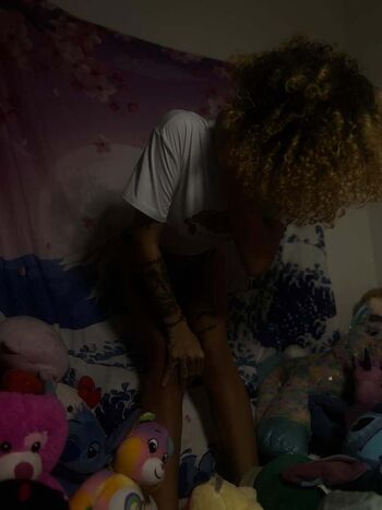 Full leaked Crystals nchantd private onlyfans photo