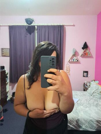 Full leaked Curvycleo private onlyfans photo