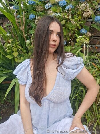 Full leaked Daniimee private onlyfans photo