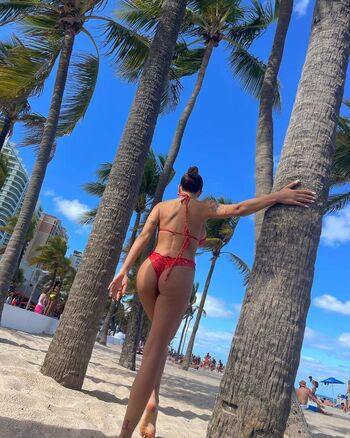 Full leaked Darinayotova private onlyfans photo