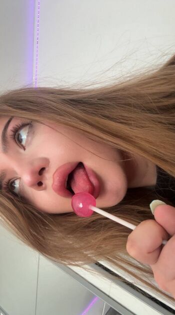 Full leaked Deadblondinka private onlyfans photo