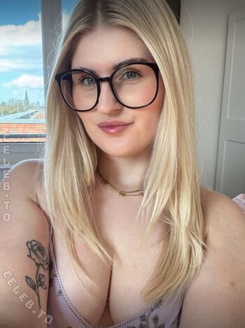 🔥 Deineemilia page leaked private photo uncensored full