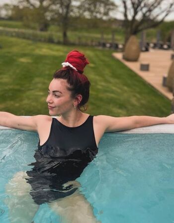 Dianne Buswell
