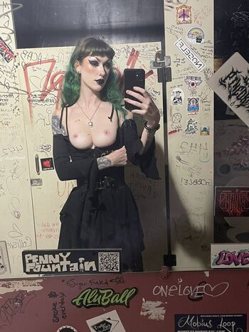 Full leaked Elaraelias private onlyfans photo