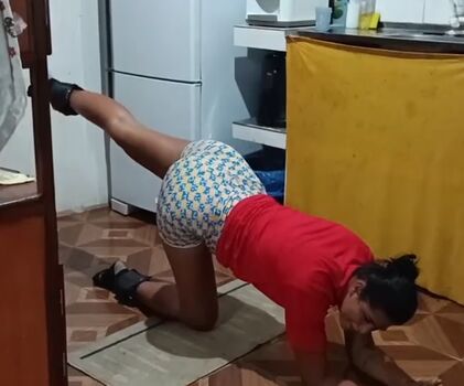 Full leaked Elisane oficial private onlyfans photo