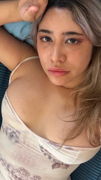 Elise ASMR