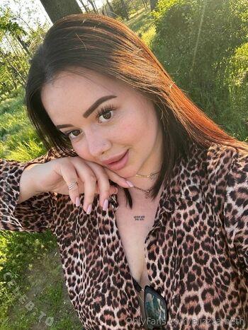 Full leaked Elizabeth swon private onlyfans photo