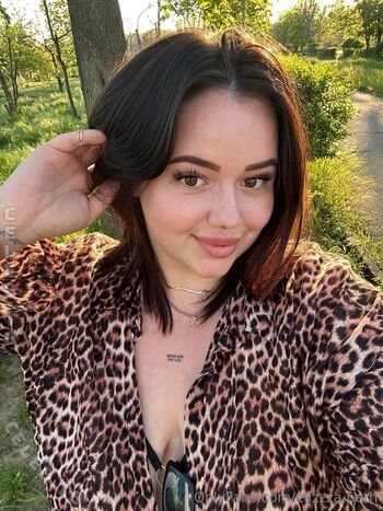 Full leaked Elizabeth swon private onlyfans photo