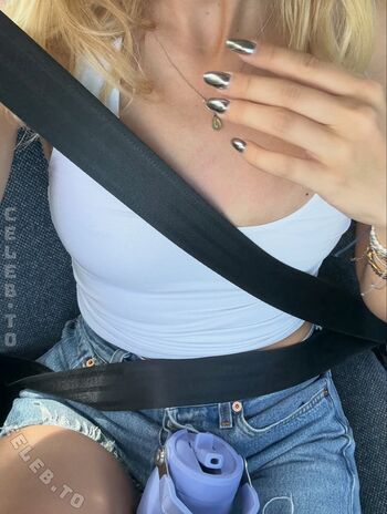 Full leaked Ella kania private onlyfans photo