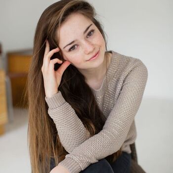 Ella Lee