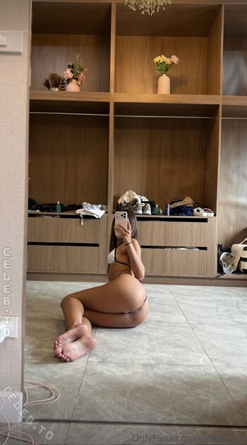 Full leaked Ellapetiteee private onlyfans photo