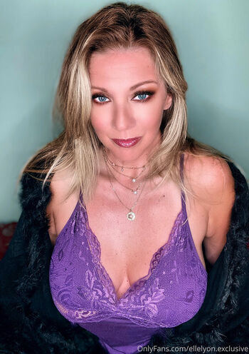 Full leaked Ellelyon exclusive private onlyfans photo