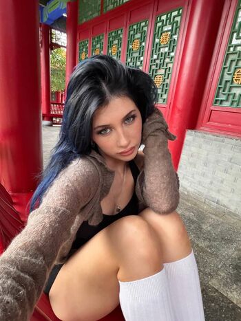 Elliana Walmsley