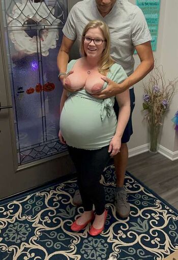 Full leaked Ellie brooks private onlyfans photo