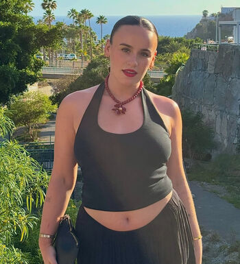 Full leaked Ellie leach private onlyfans photo