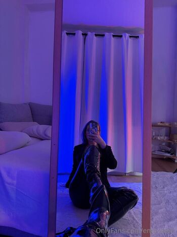 🔥 Ema santi leaked private photo uncensored full