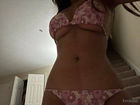 emikoxo
