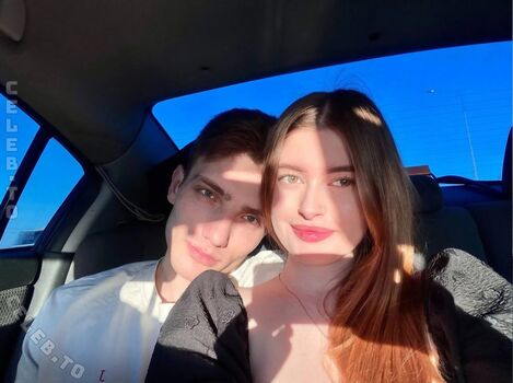 Full leaked Emiliacouple private onlyfans photo