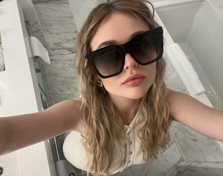 Full leaked Emily alyn lind private onlyfans photo