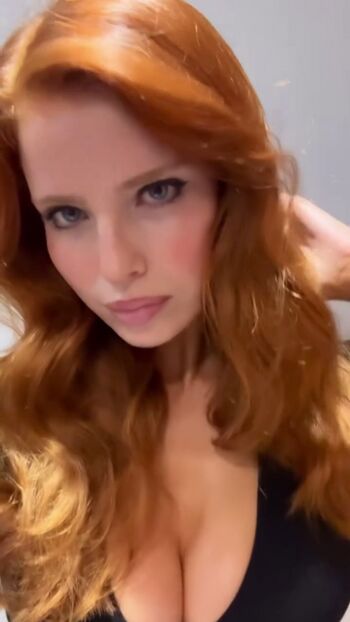 Full leaked Emily deyt aysage  page private onlyfans photo