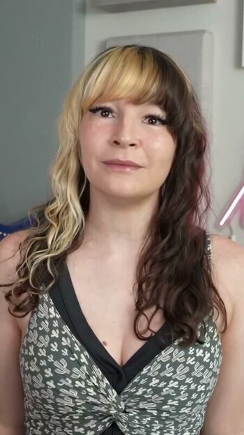 Full leaked Emily hopkins private onlyfans photo