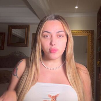 Full leaked Emily narizinho private onlyfans photo