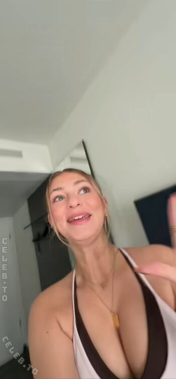 Full leaked Emilylior private onlyfans photo