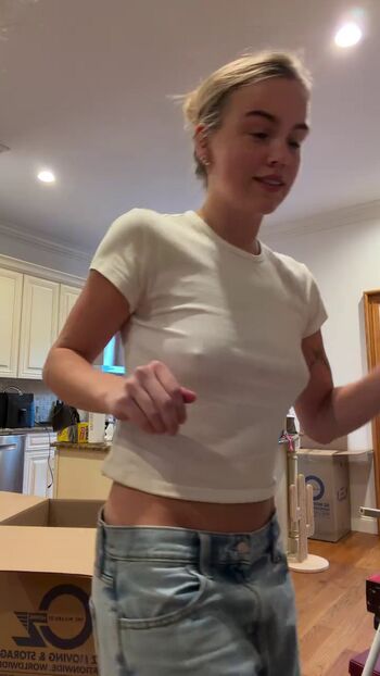 Full leaked Emma brooks private onlyfans photo