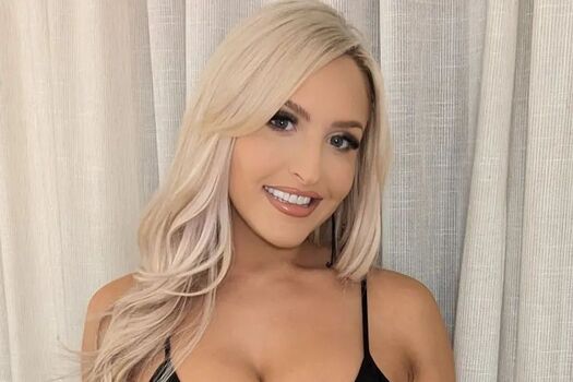 Full leaked Emma louise  page private onlyfans photo