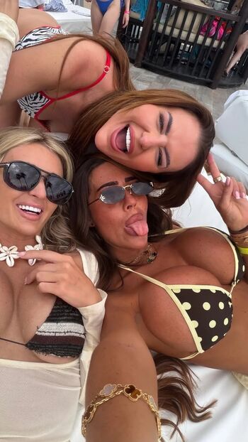 Full leaked Emmymxoxo private onlyfans photo