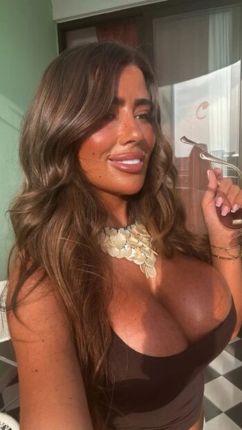Full leaked Emmymxoxo private onlyfans photo