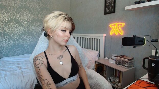 Full leaked Emzeeni page private onlyfans photo