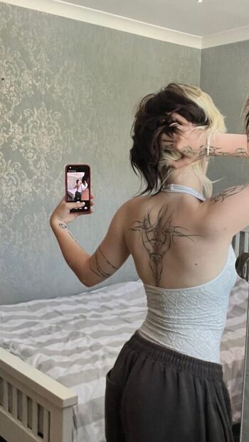 Full leaked Emzeeni page private onlyfans photo