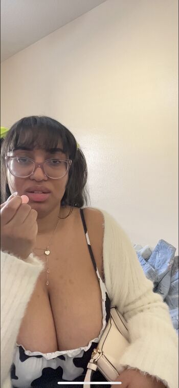 Full leaked Eromahou private onlyfans photo
