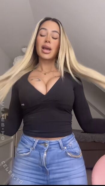 Full leaked Esleem private onlyfans photo