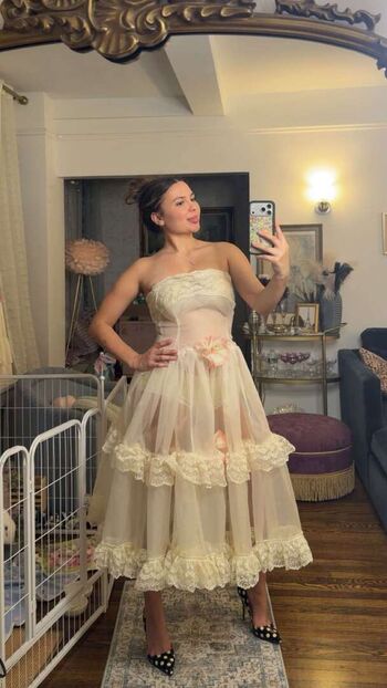 🔥 Ester dobrik page leaked private photo uncensored full