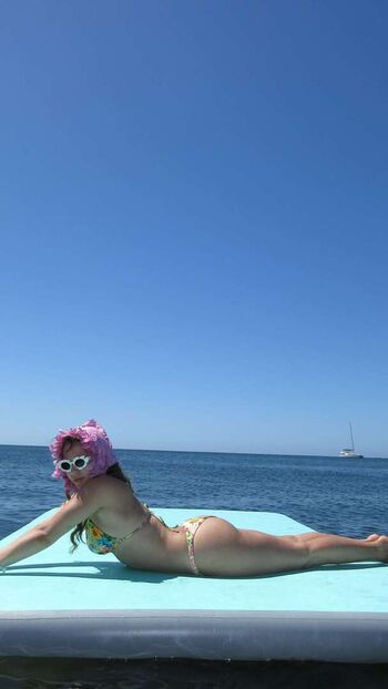 🔥 Ester dobrik page leaked private photo uncensored full