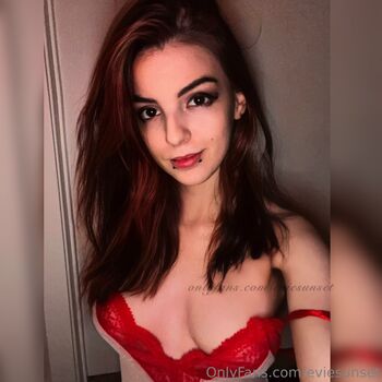 🔥 Eviesunset leaked private photo uncensored full