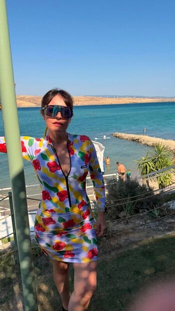 Ezgi Mola