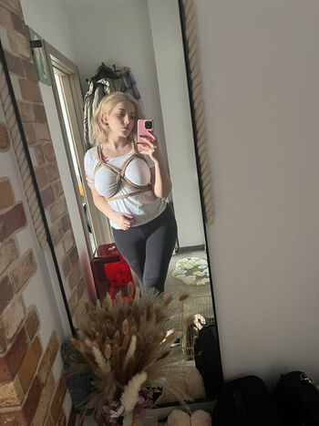 Ezy Summers Cosplay