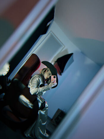 Ezy Summers Cosplay