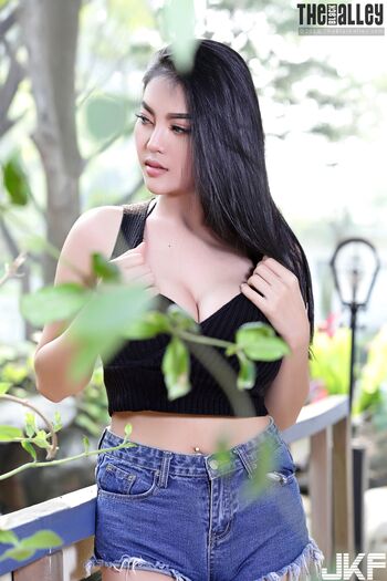 Full leaked Faii orapun page private onlyfans photo