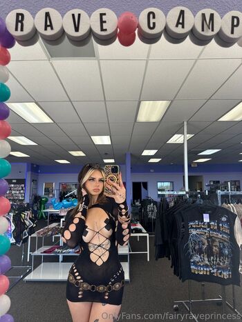 Full leaked Fairyraveprincess private onlyfans photo