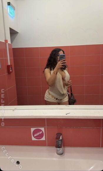 Full leaked Fatemabln private onlyfans photo