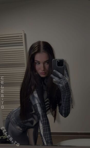 Full leaked Faye sxh private onlyfans photo