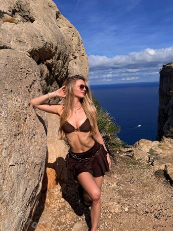 Full leaked Feline trd private onlyfans photo