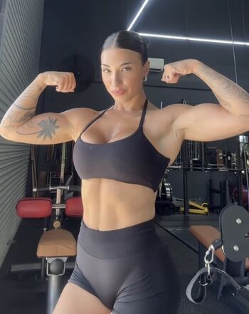 Full leaked Fitsarax private onlyfans photo