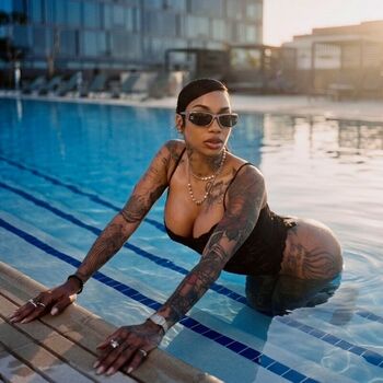 Full leaked Flyyytattedsky private onlyfans photo